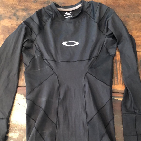 Compression oakley - Picture 2 of 3